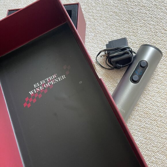 Electric Wine Opener Uncle Vines opener Vacuum wine stopper Wine pourer Foil cut - Picture 11 of 12
